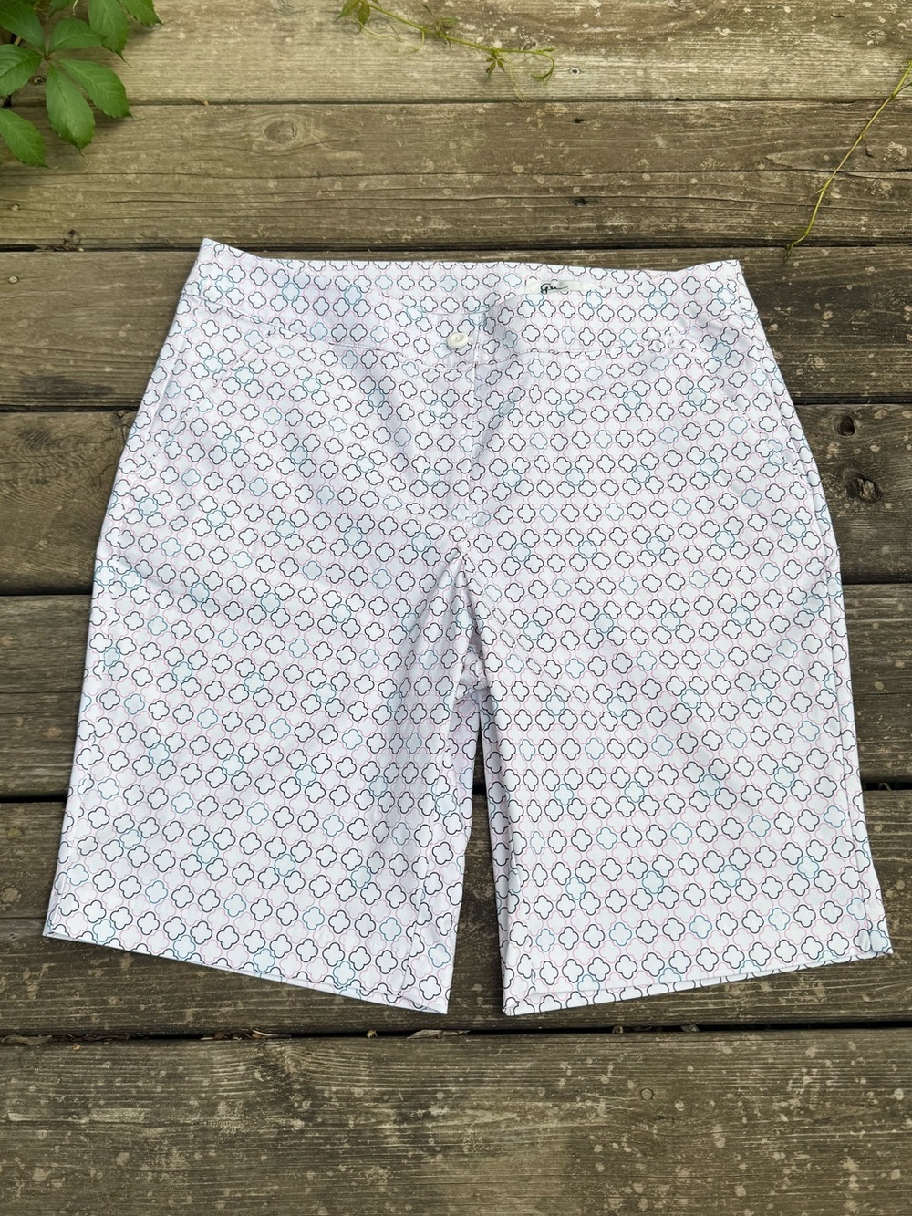 Women’s Greg Norman Collection Women’s Golf Shorts Size 6 Lightweight Activewear